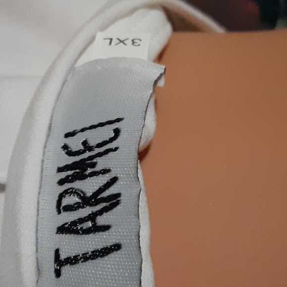 Tee Shirt - Picture 4 of 6